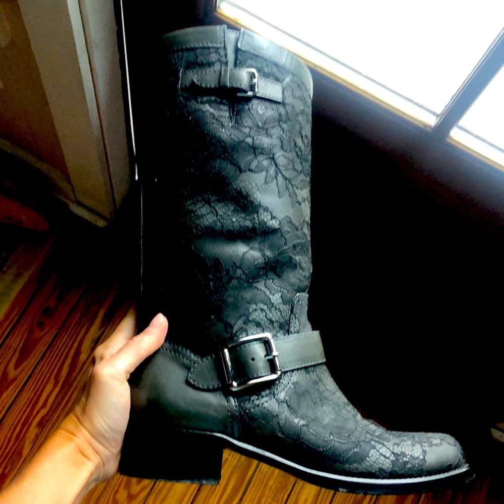 Valentino lace boots size 40
